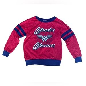 Wonder Woman Women’s Long Sleeve Crew Neck Shirt Size Medium GUC ⚡️Ships Quick⚡️